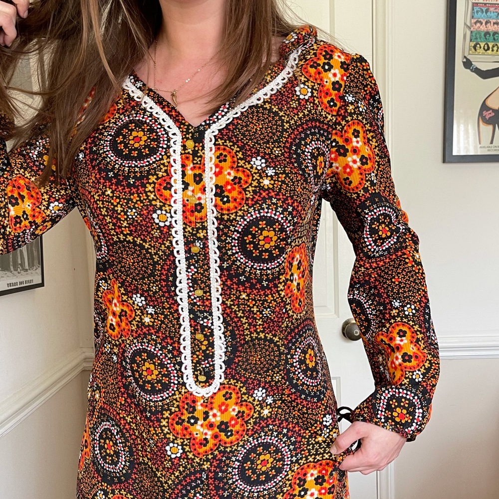 SOLD 70s Psychedelic Floral Mandala Prairie Dress - Picture 4 of 13
